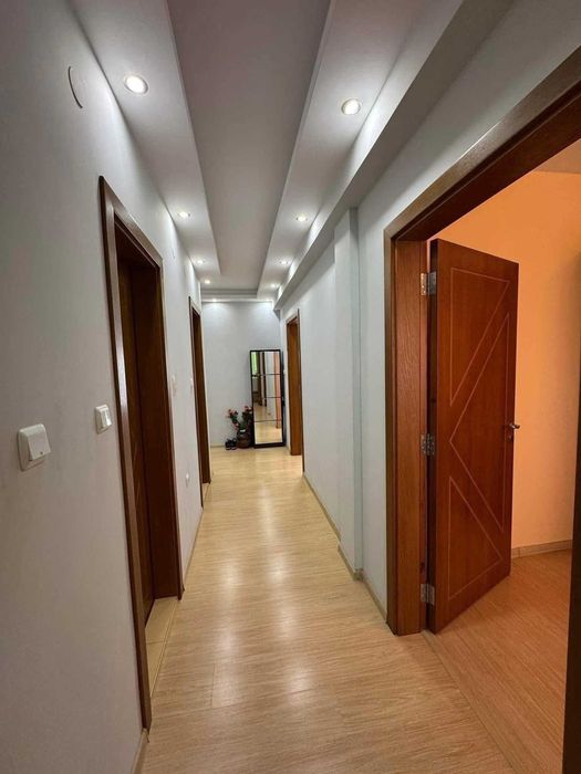 Нов  Обзаведен Тристаен Апартамент за Продажба в гр.Търговище, кв.Център