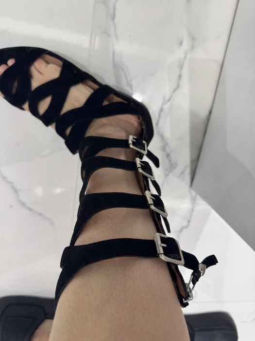 Twinset - римски сандали