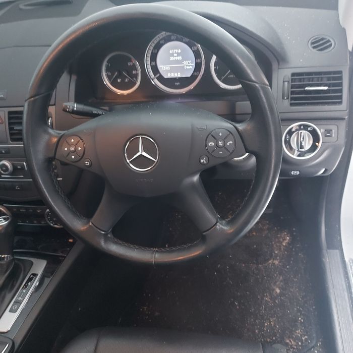 НА ЧАСТИ Mercedes C220 w204