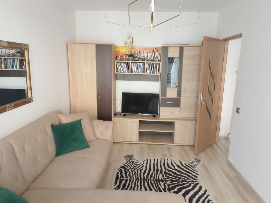 Inchiriez apartament cu o camera!!