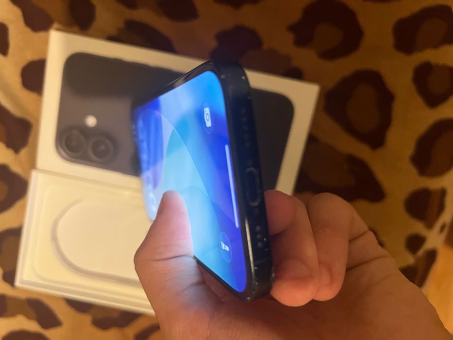 iPhone 16 128gb