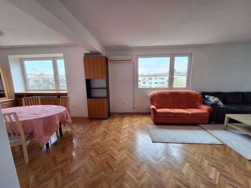 Дава се под наем Тристаен апартамент в София, Гео Милев - 120 кв.м за 996.03 € - Снимка #4