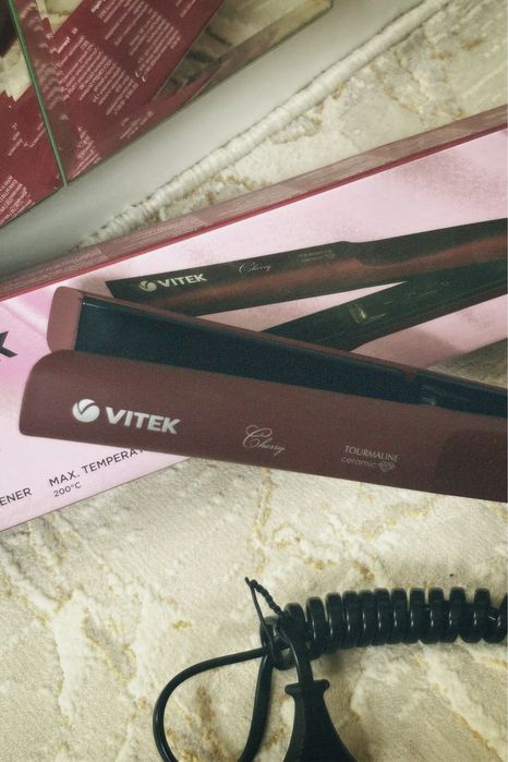 Утюжок для волос vitek