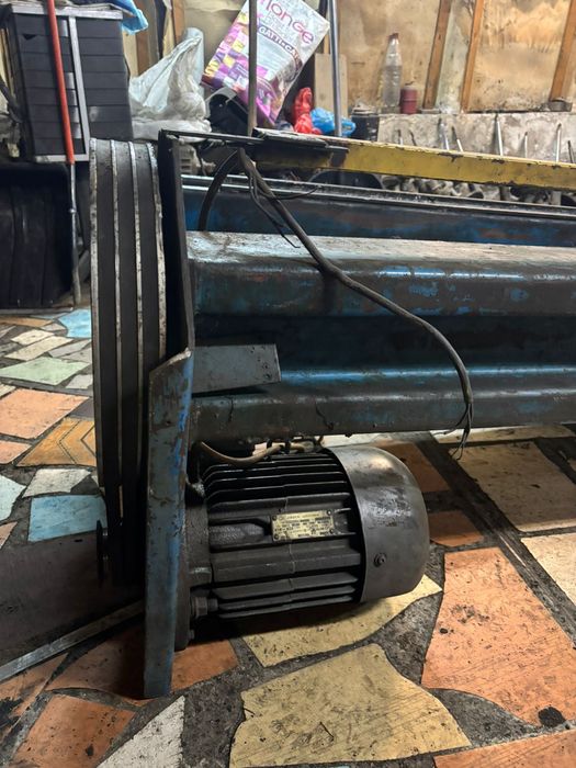 Авто подъемник венгерский