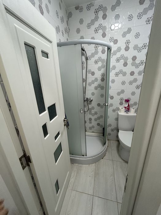 De închiriat: Garsonieră modernă – Zona Industrială, Vaslui