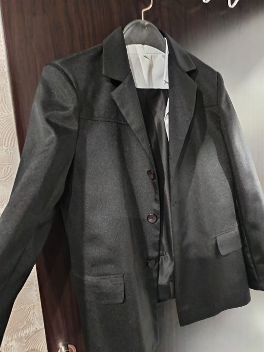 Сако риза и панталон намален на 40 лв