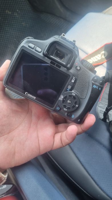 Canon.     550 d