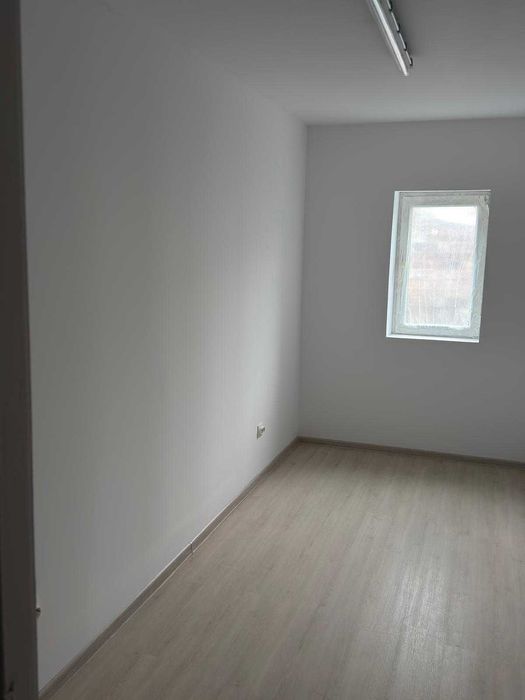 Inchiriere Spatii Hala + Birouri - intre 100 si 1000mp