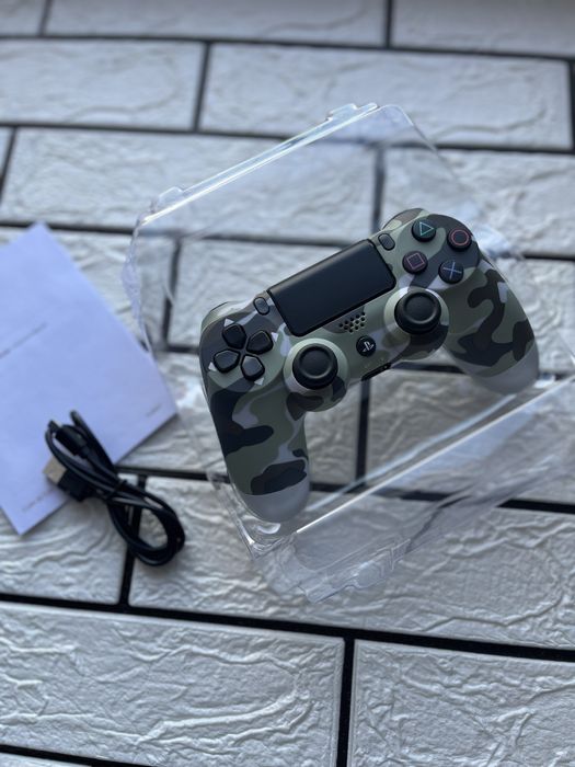 Новый джойстик PS4
