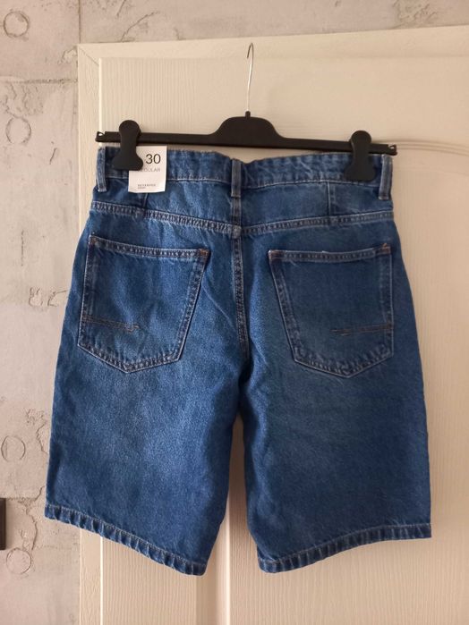 Мъжки нов къс дънков панталон RESERVED, размер 30