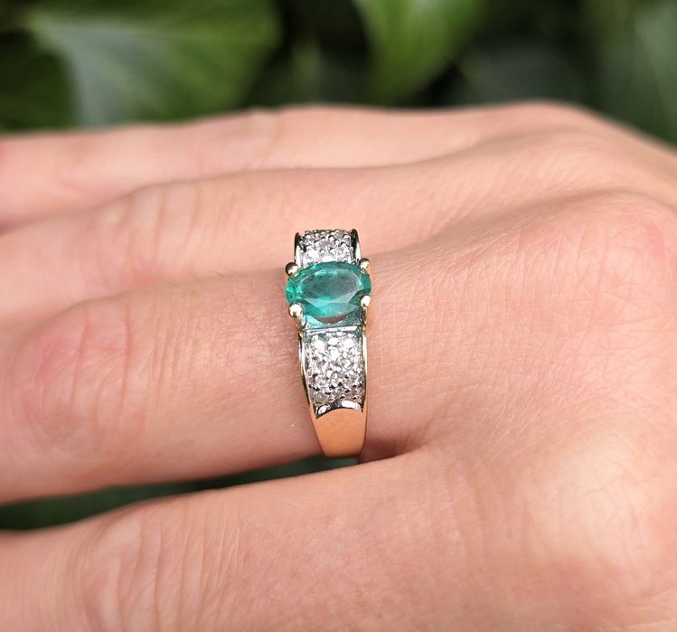 Inel din aur galben 14k cu smarald și diamante naturale