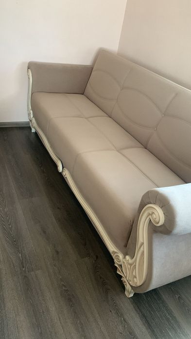 Vând canapea extensibilă 230x70