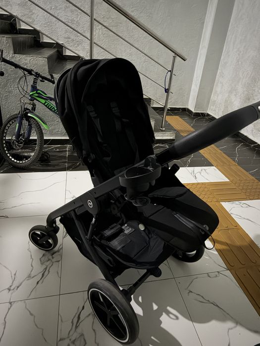 Продам детскую коляску Cybex