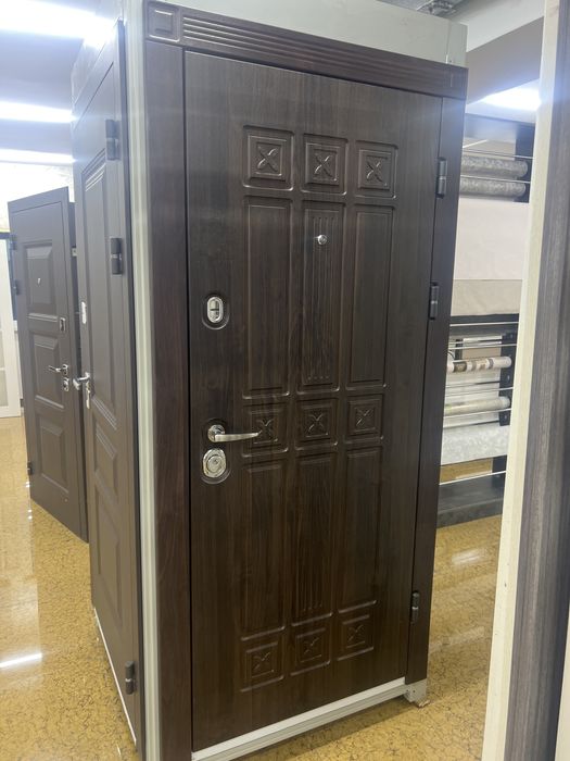 Двери входные железные