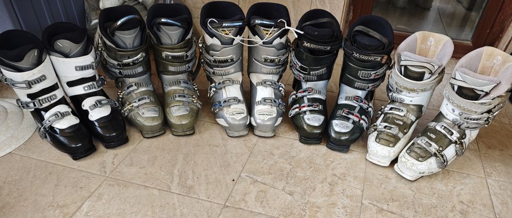 Ски обувки за номер 36 и 45!!!