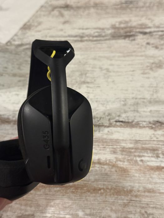 Casti gaming logitech g435 noi usor negociabil