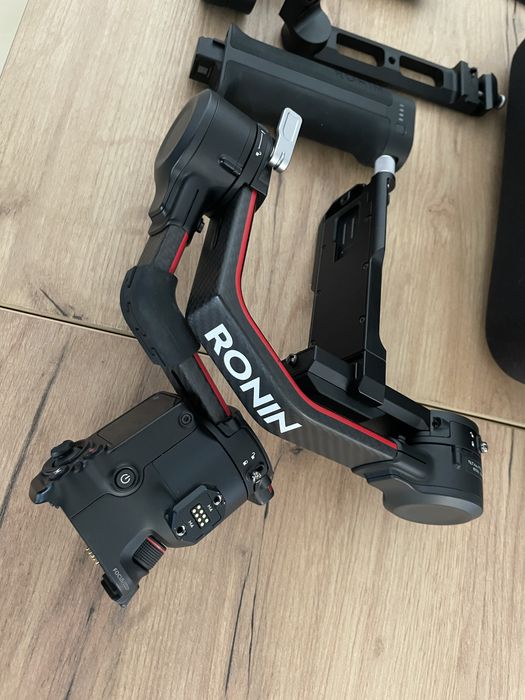 DJI RS2 Pro + focus motor