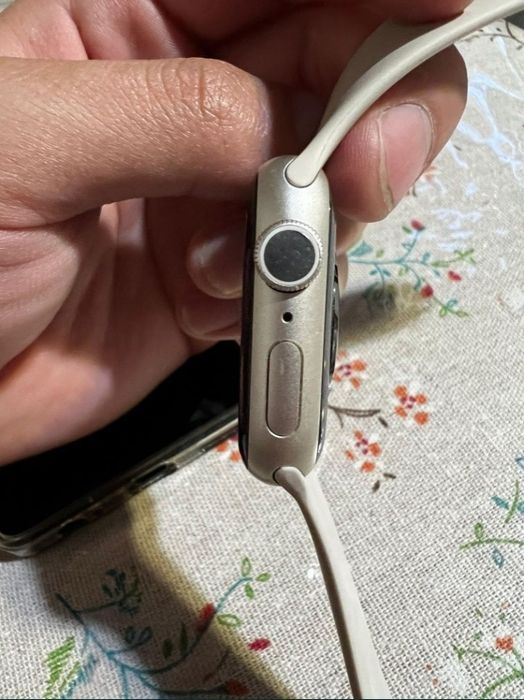 Продам часы Apple watch 7 series 41 mm