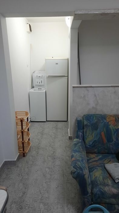 Închiriez garsonieră confort 2