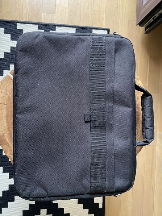 Geanta laptop Sumdex Passage compartimentata