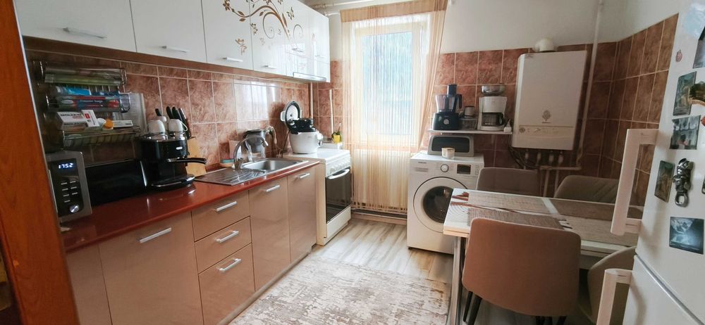 Apartament 2 camere semidecomandat, Bacău, str.Cornisa Bistritei