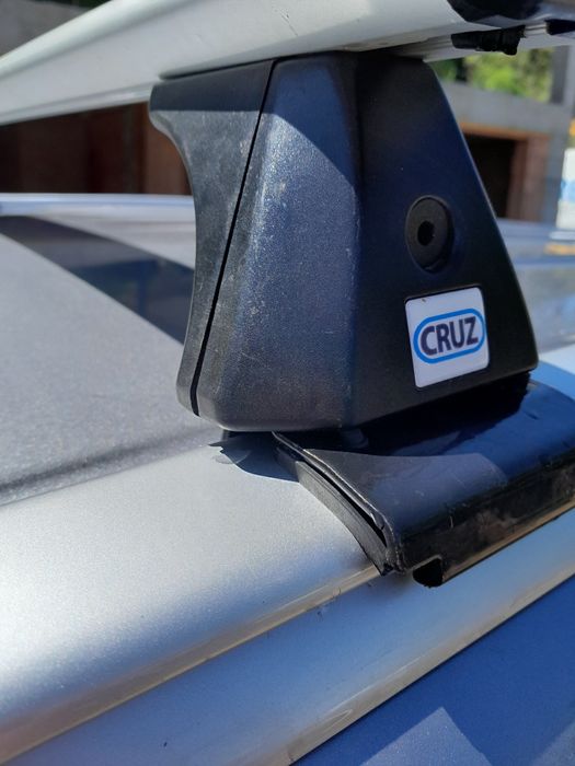 Напречни греди за автомобил Cruz AIRO