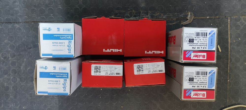 Пирони Spit Pulsa 15,25.Бургий SDS за бетон 6и8мм,винтове 25,30 и35мм.