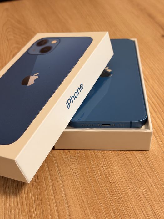 Iphone 13 Blue 128GB +подарък