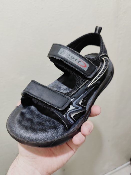 Продам кросовки детский