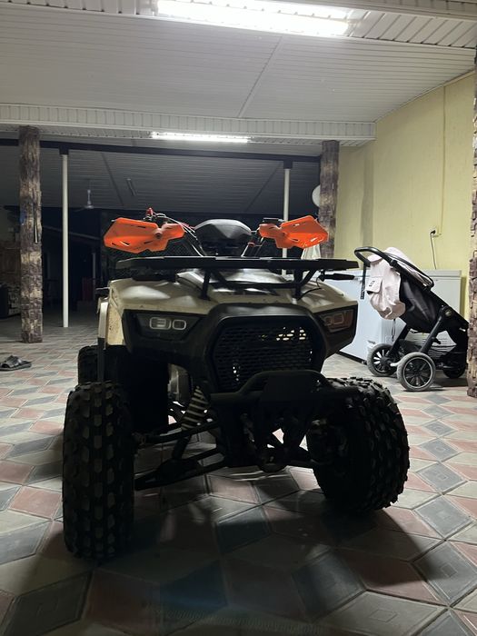 Продам квадрацикл в хорошом состояние  проблем нет