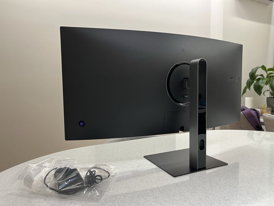 Монитор изогнутый Redmi 34’’ (Xiaomi)