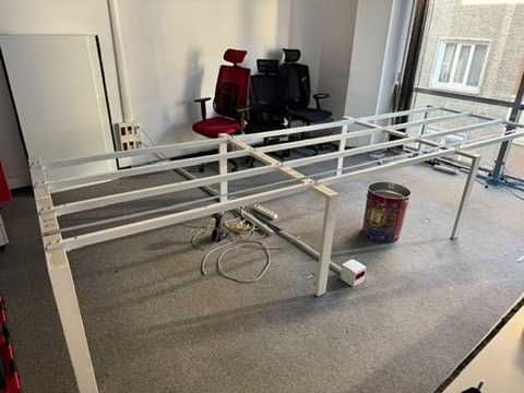 Бенч / офис бюро за 6 работни места – с прегради