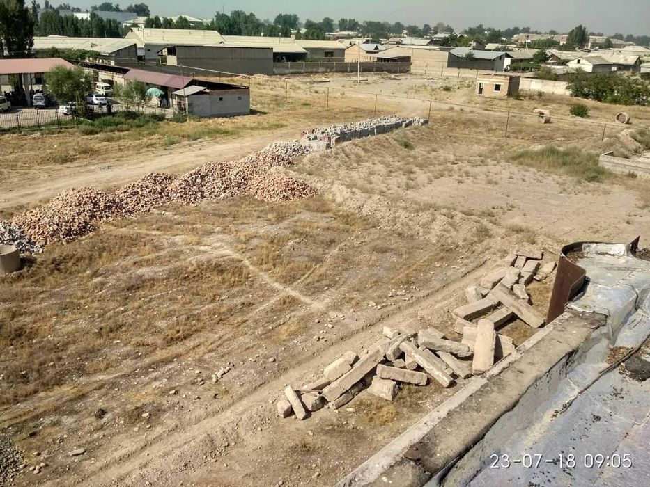 Сотилади Маргилон ш Комбинат бозори худудида нотурар жой