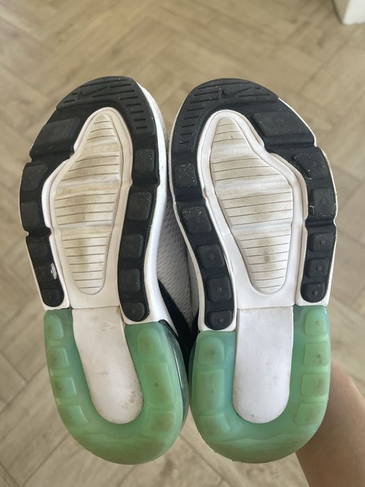 Kids' Air Max 270 Sneaker, EU 29.5