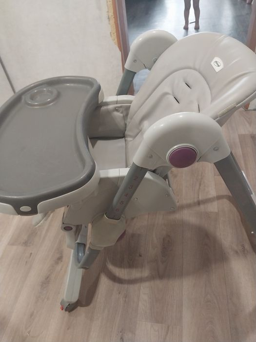 Продам стул для кормления
