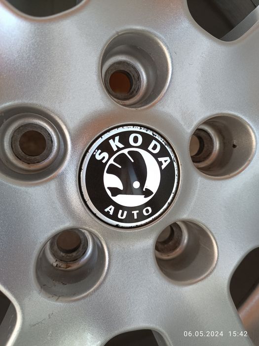 15/5/112-ШКОДА ОКТАВИЯ,ЙЕТИ,ФОЛКСВАГЕН Голф 5,6,7-нов внос-перфектни