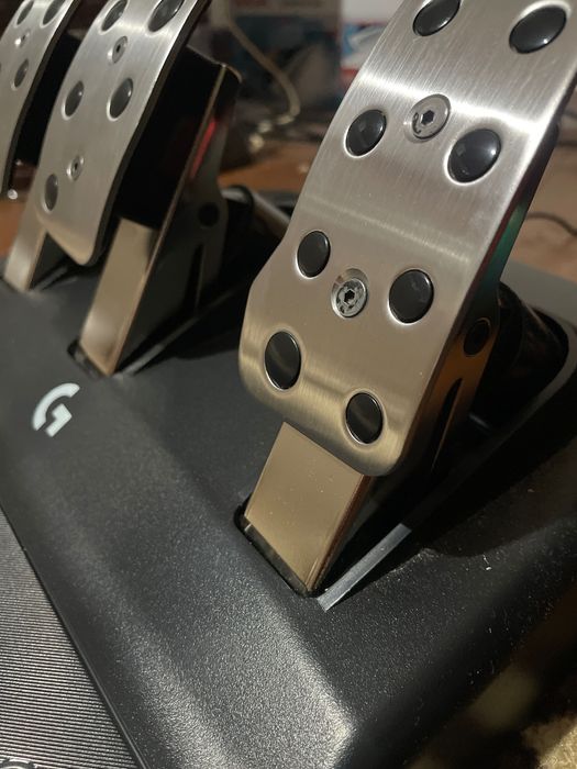 Ново!!! Волан Logitec G923