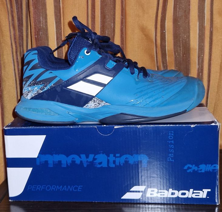 Кроссовки б/у для тенниса Babolat размер:36