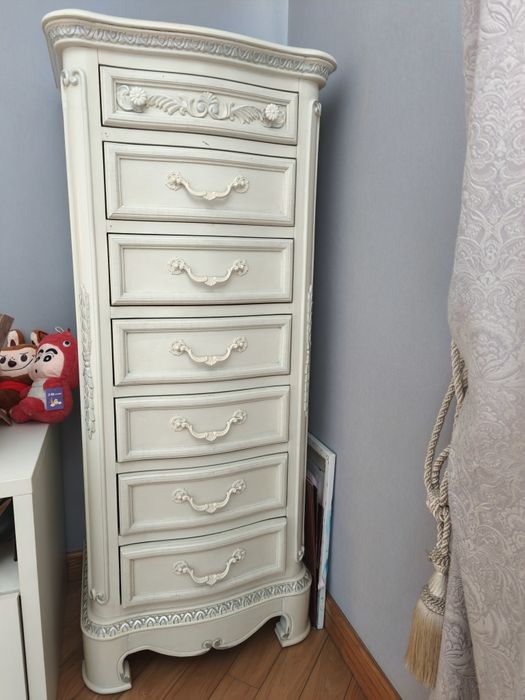 Шкаф , комод, дерево