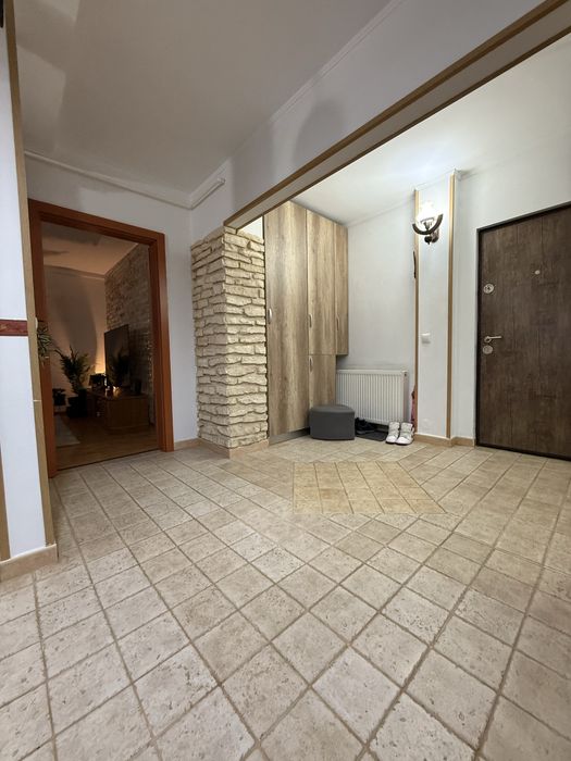 Apartament- 3 camere- parter 93mp + garaj - Vedere 6