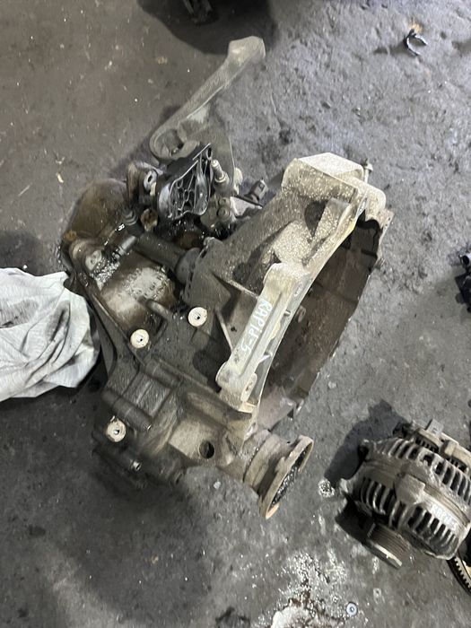 ръчна скоростна кутия  1.2 tsi skoda vw seat