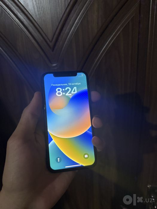 iPhone X 64Gb oyna singan