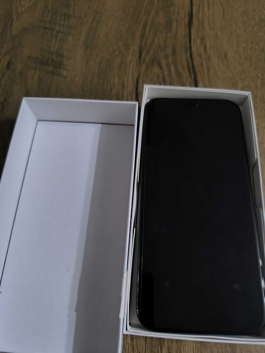 Телефон Honor 200 lite