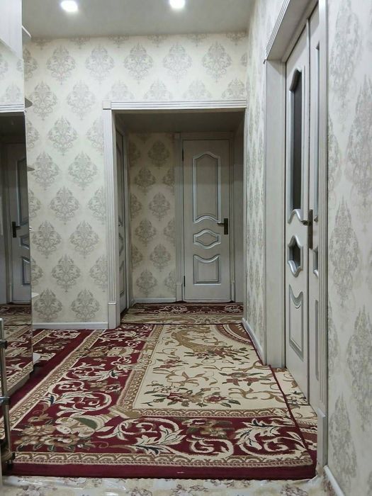 Срочно продается 4 ком 92м2 удвоенной зал квартира на мирабадском р-н