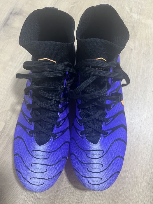 Бутсы футбольные