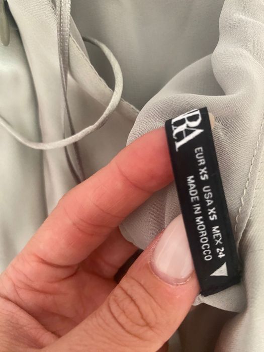 Официална, сатенена рокля на ZARA - размер S