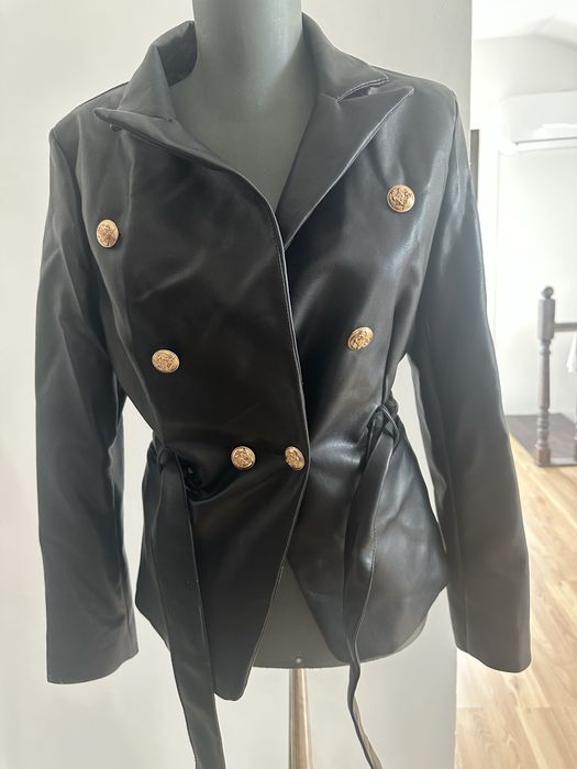 Geaca tip sacou din piele sintetica