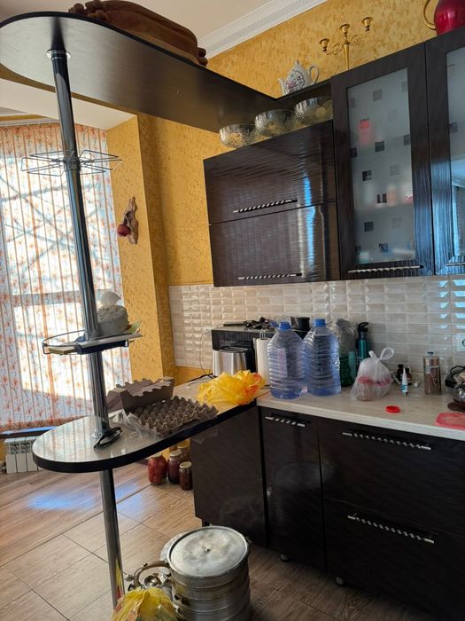 Продам кухонный стенку