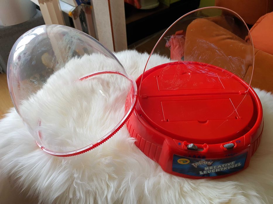 Crayola Color Explosion Glow Spin Dome