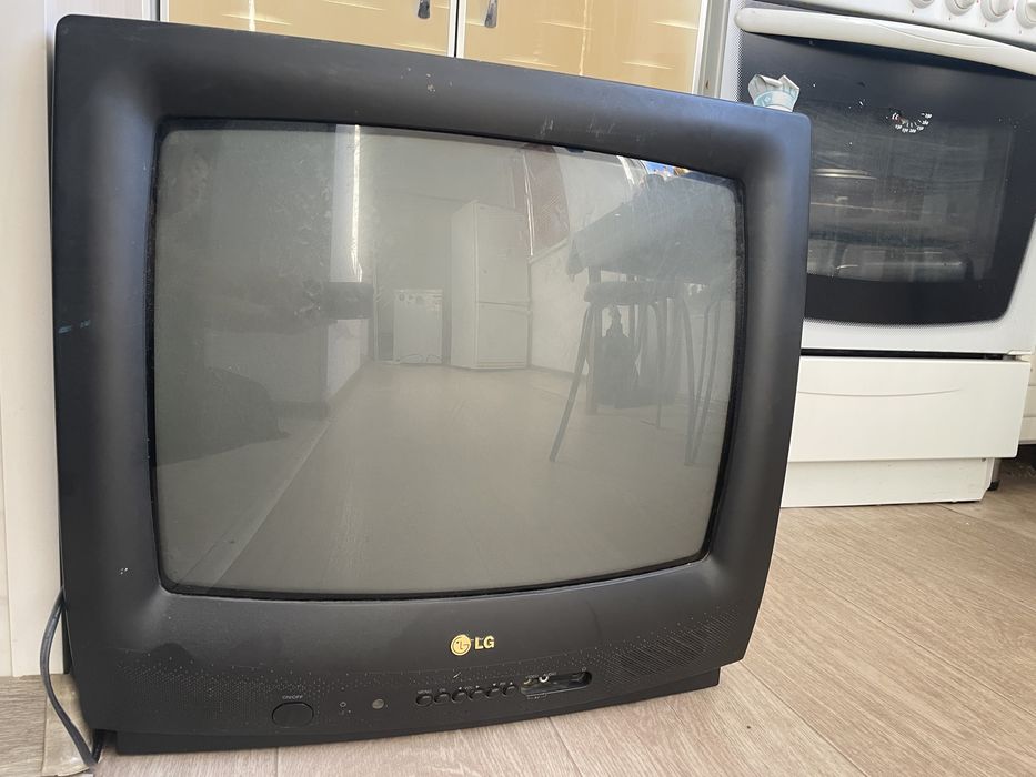 Телевизор цветной